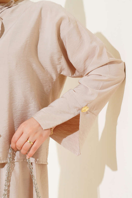 طقم صدرية بيج من قطعتين مع رباط أمامي