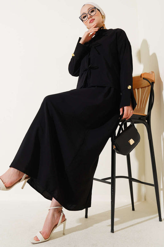 طقم صدرية من قطعتين برباط أمامي، أسود