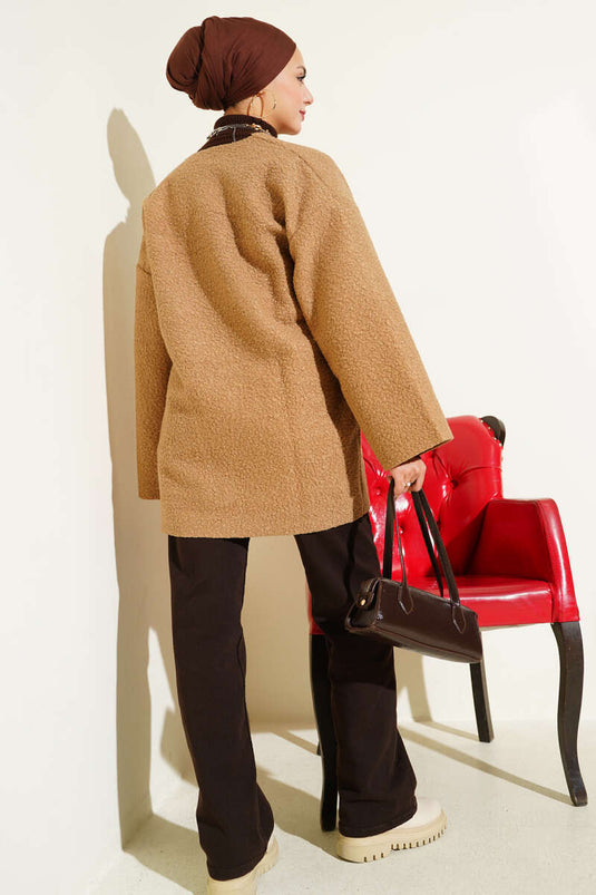 جاكيت بشريط أمامي، من فرو المنك