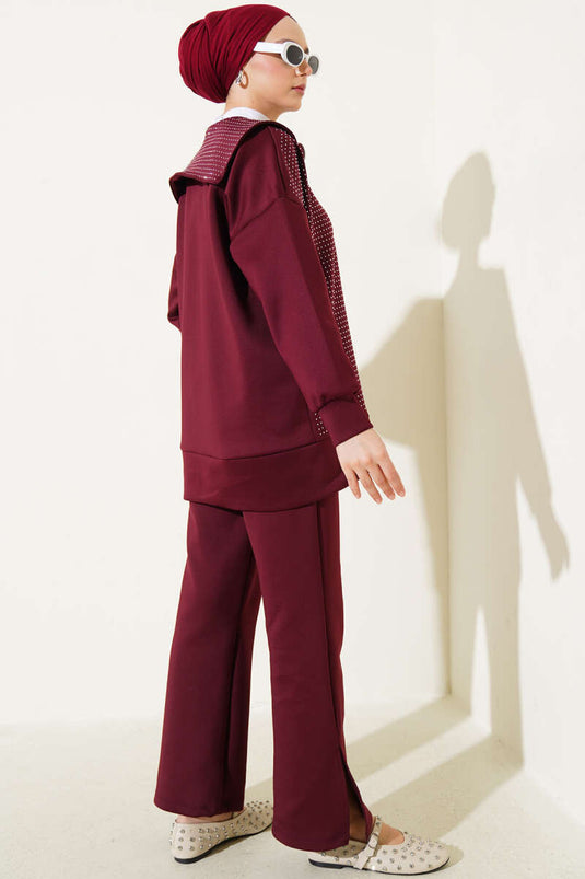 بدلة غوص من قطعتين مع أحجار صغيرة في المقدمة، لون عنابي