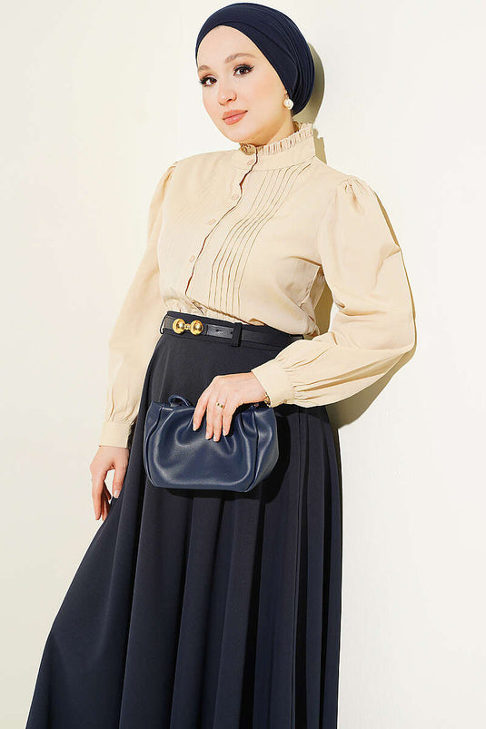 Chemise Courte Beige À Détails En Relief Devant