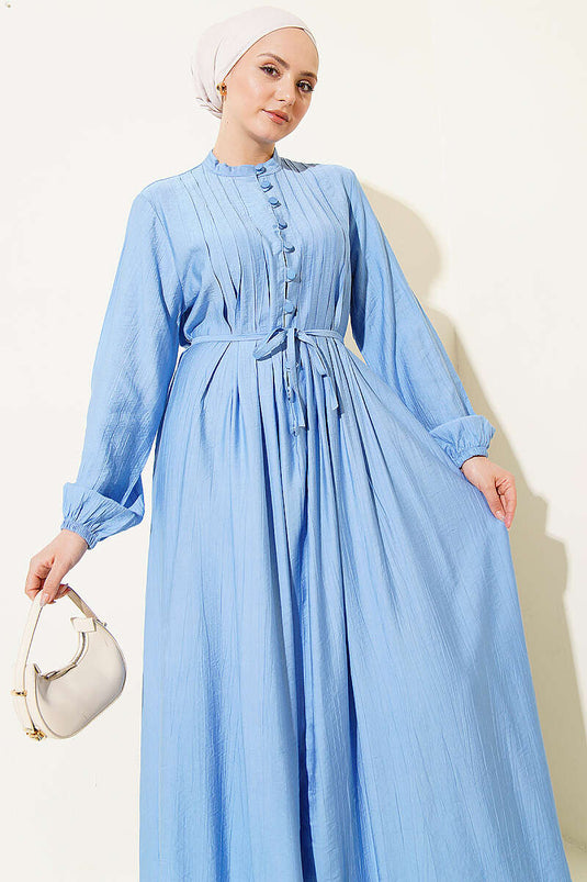 Robe boutonnée en tissu côtelé bleu devant