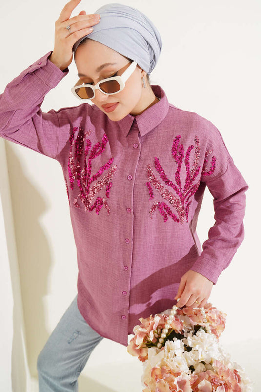 قميص بتفاصيل الترتر على الجهة الأمامية، لون وردي باهت