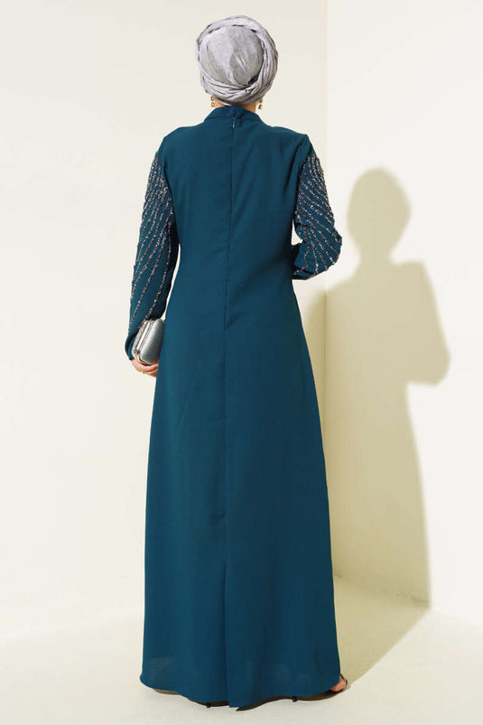 Abito decorato con pietre sul davanti e sulle maniche, Petrolio