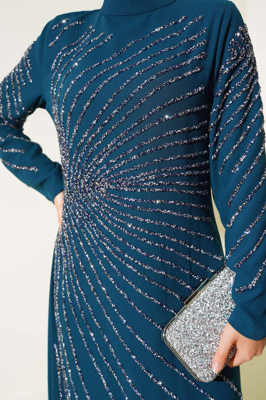 Abito decorato con pietre sul davanti e sulle maniche, Petrolio