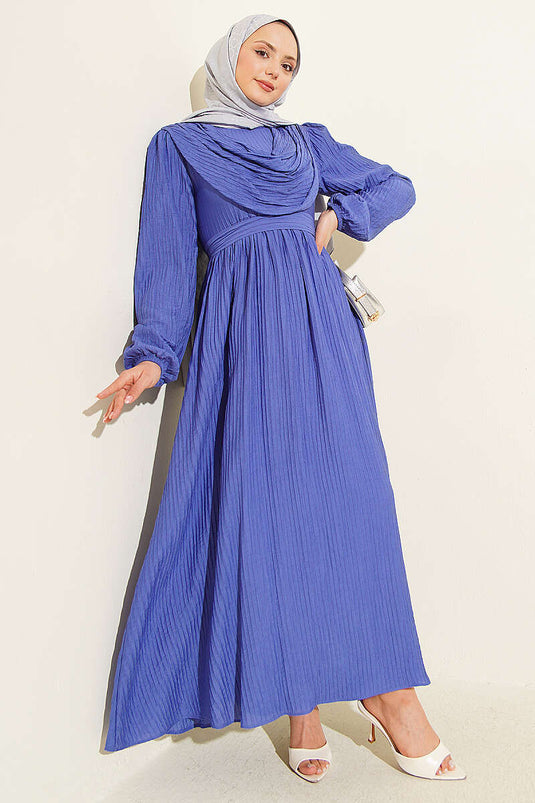 Önü Volanlı gestreiftes, reliefartiges Kleid in Blau