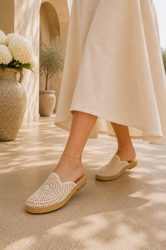 Cream Knit-Detail Closed Toe Slippers