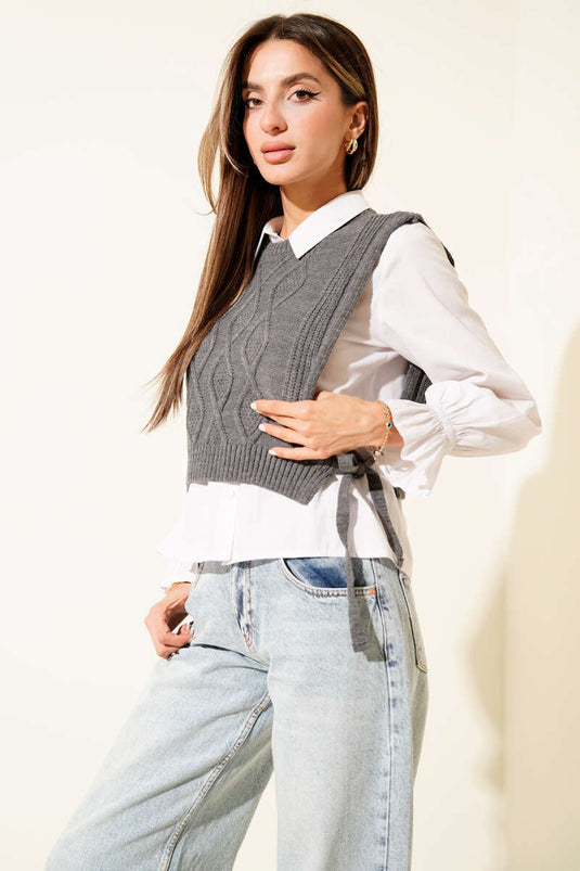 Pull court en maille avec liens sur les côtés, gris fumé