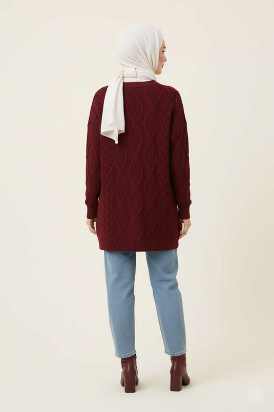 كنزة صوفية محبوكة، لون عنابي