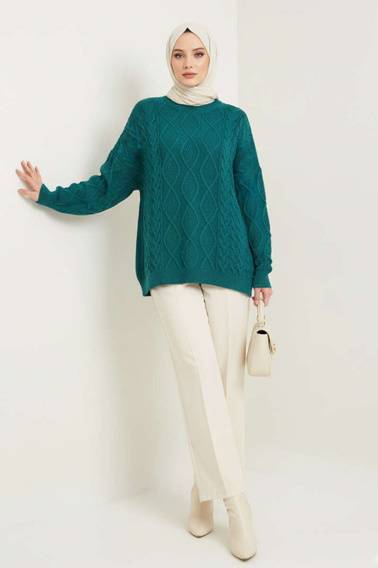 كنزة صوفية بلون الزمرد