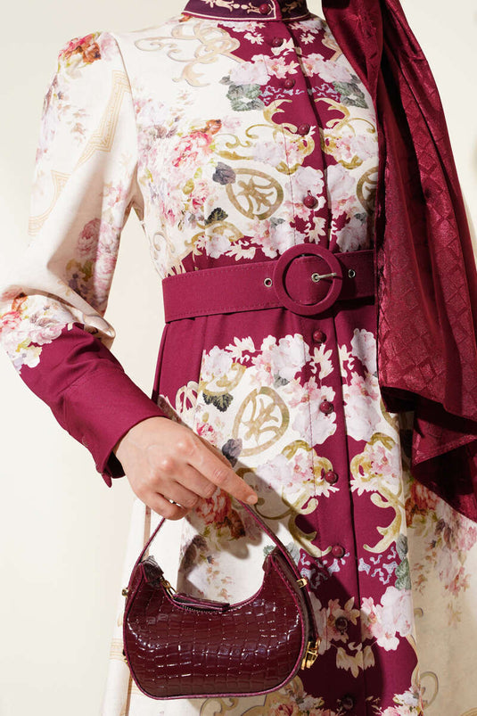 فستان بأزرار بنمط أصلي باللون العنابي