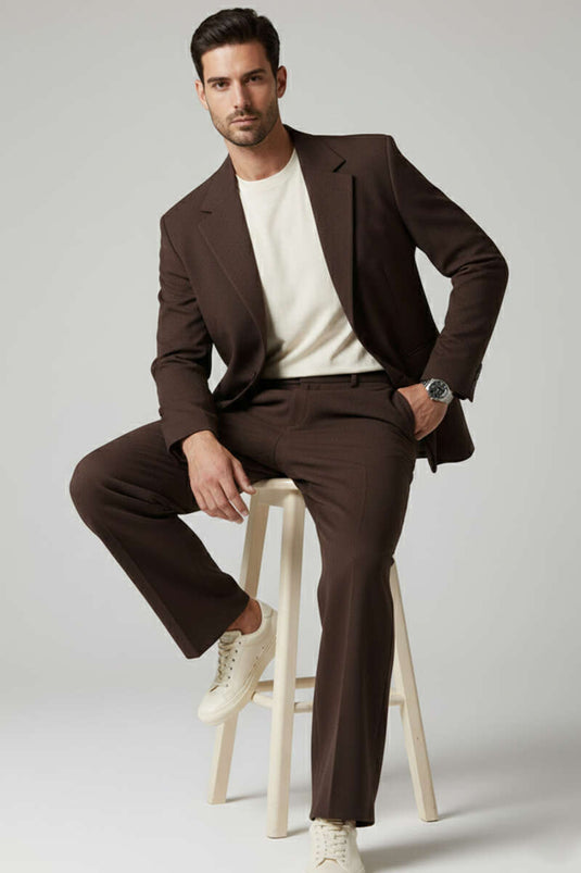 بدلة رجالية كبيرة الحجم بلون بني داكن