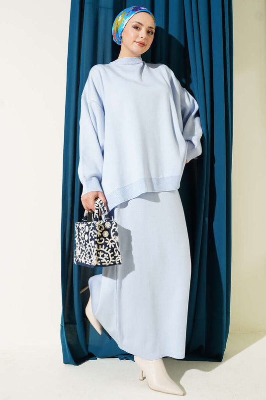 Conjunto de dos piezas de punto con falda y túnica extragrande azul celeste