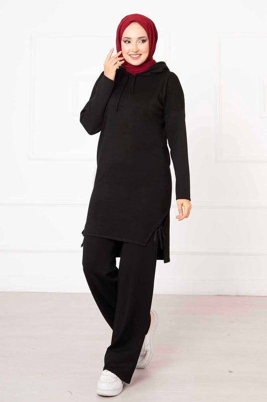 بدلة أويسو ذات قطعتين بغطاء رأس باللون الأسود