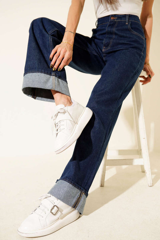 بنطلون جينز بحافة مطوية