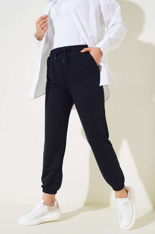 Jogginghose mit elastischem Bein in Marineblau