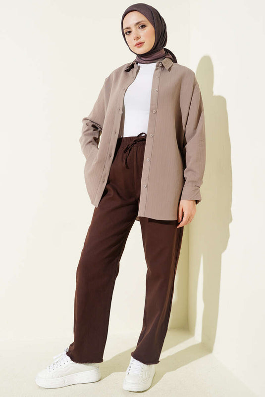 Pantalon en gabardine à taille élastique avec franges, couleur café