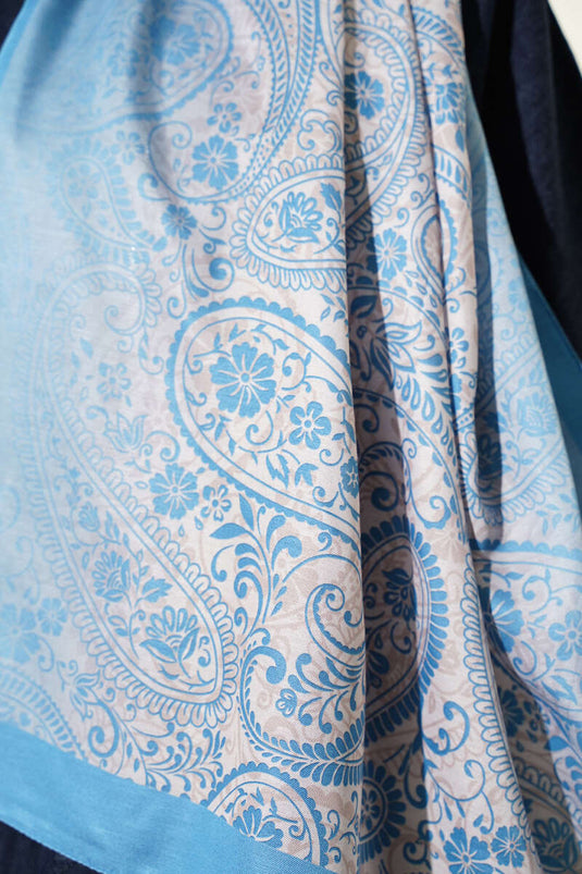 Écharpe à motif floral cachemire, bleu clair