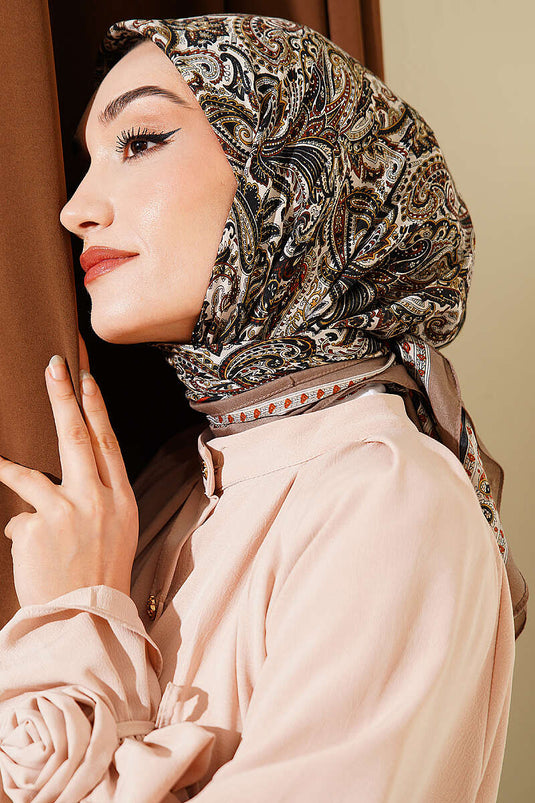 وشاح بيزلي ديزاين أناقة بلون فيزون فاتح