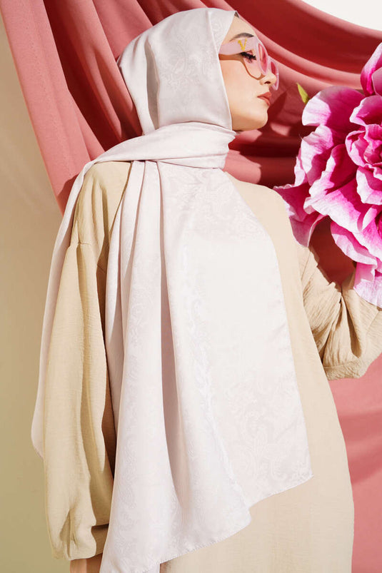 Châle jacquard à motif cachemire couleur poudre