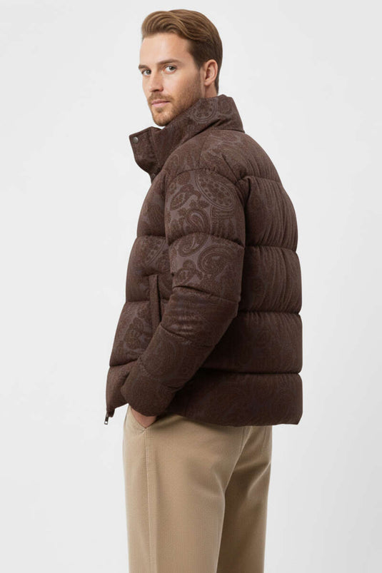 معطف رجالي منفوخ بنقشة بيزلي بني