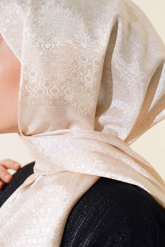 شال من القطن جاكار باللون البيج