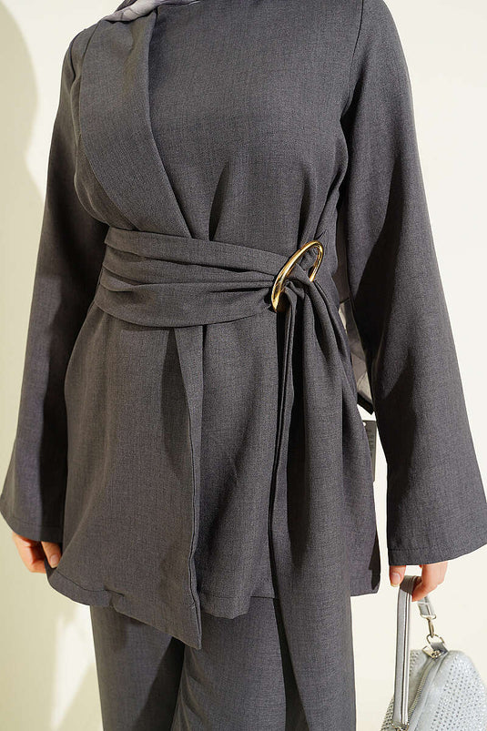 Ensemble double avec détail pièce et boucle dorée, couleur fumée