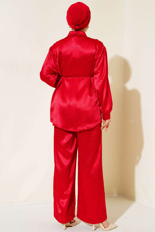 بدلة قميص مشرقة باللون الأحمر