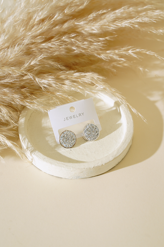 أقراط فضية مستديرة من الحجر اللامع