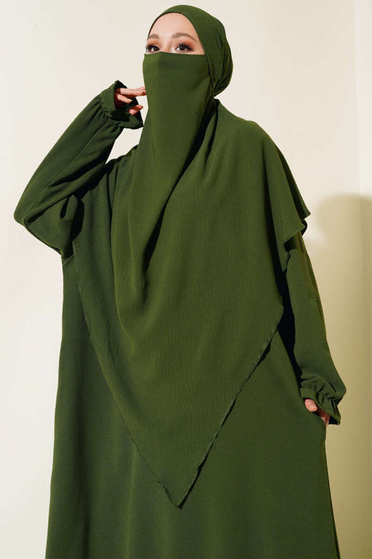 Weit geschnittene, verschleierte Abaya in Khaki.