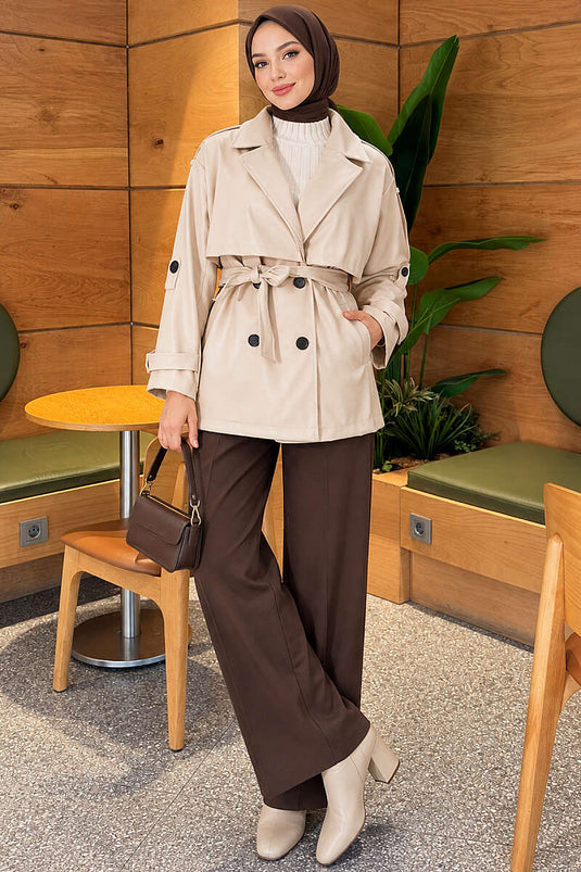 Beige Leder Trenchcoat Mit Schulterklappen Und Cape