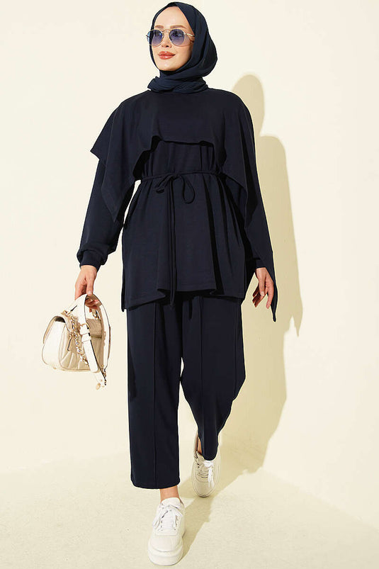 Ensemble Double En Modal Bleu Marine Avec Détails De Cape
