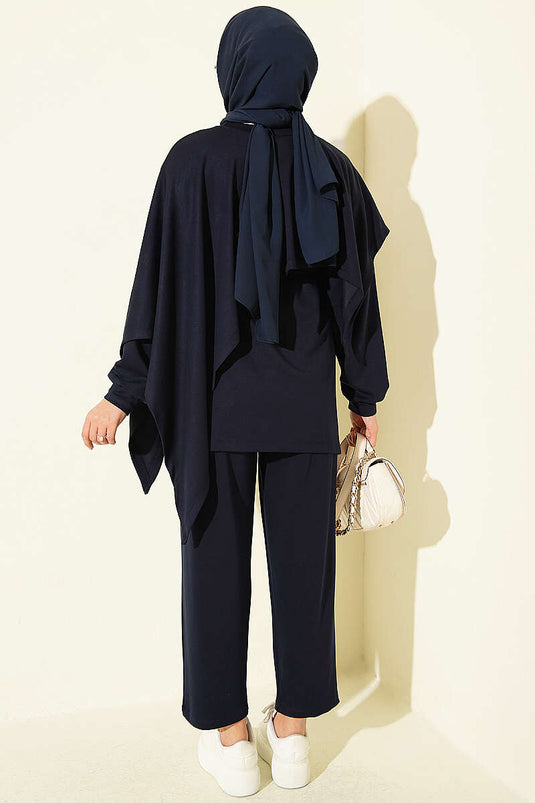 Ensemble Double En Modal Bleu Marine Avec Détails De Cape