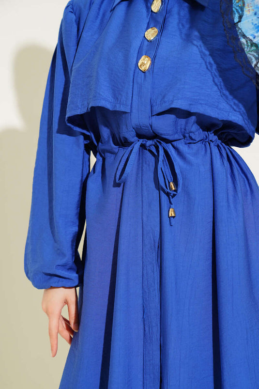 بدلة طويلة من قطعتين مع تفاصيل كيب