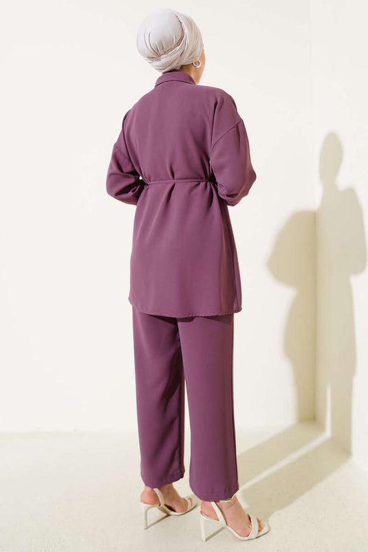 Costume deux pièces cape avec ceinture en corde magenta