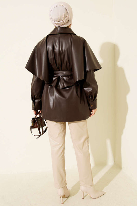 Braune Lederjacke mit Cape und Gürtel