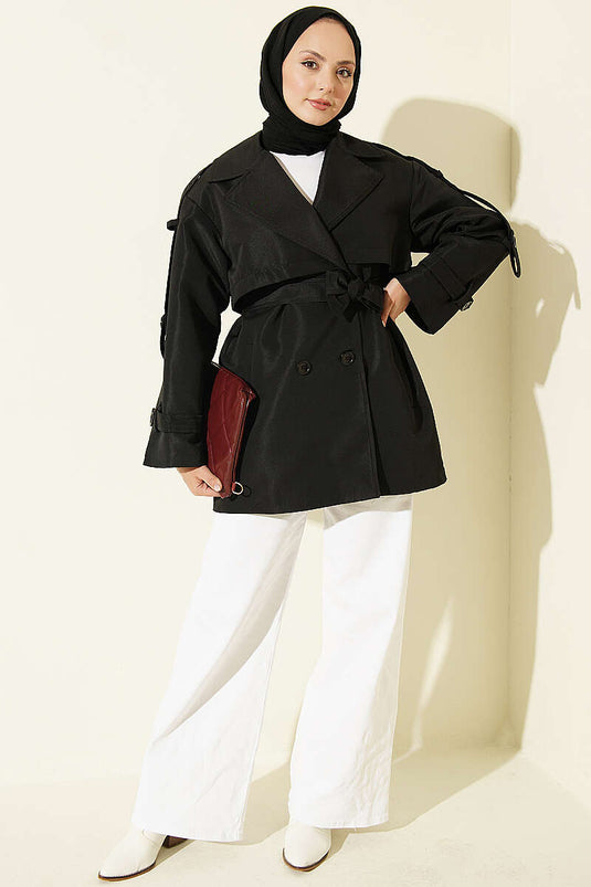 Trench-Coat Court Noir Avec Ceinture Et Cape Boutonnée