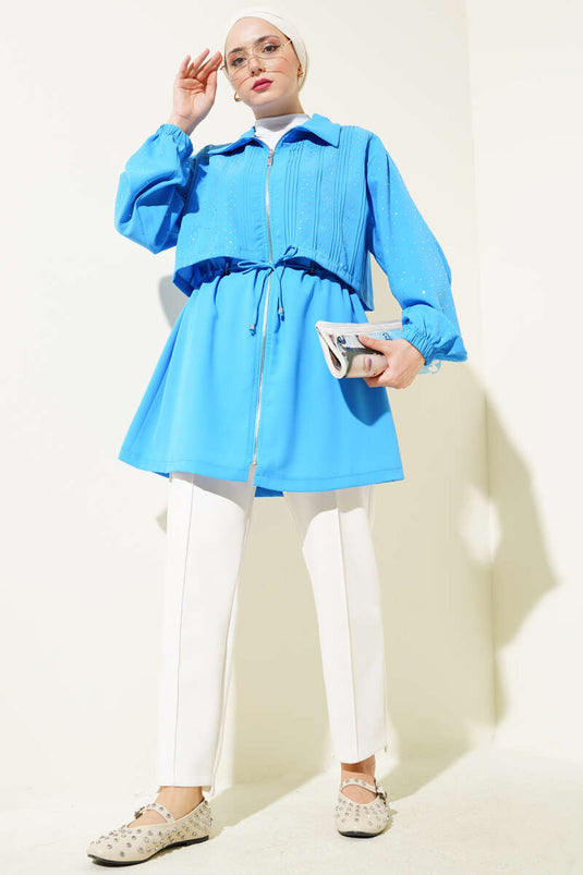 Cape with Stoned Waist Tunnel and Blue Cape