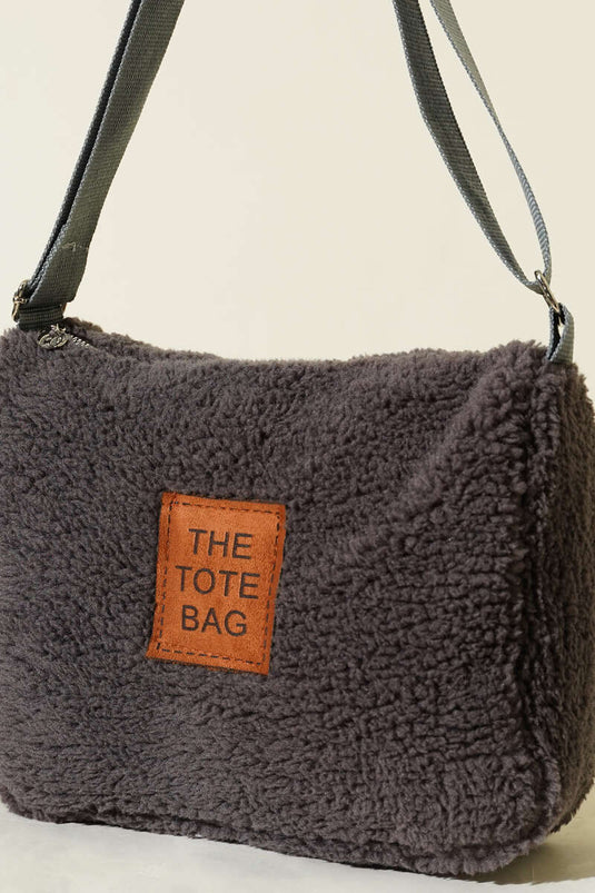 حقيبة توت بكتف من الفرو الصناعي رمادي داكن