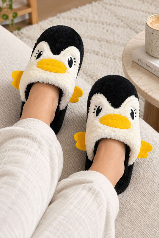 Penguen Figürlü Ev Terliği Siyah