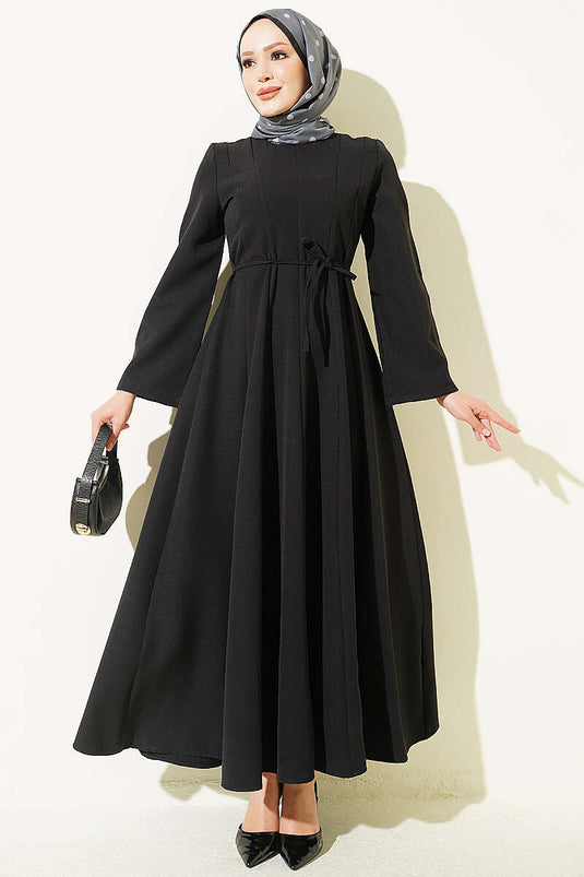 Robe Noire Avec Détail À Nœud