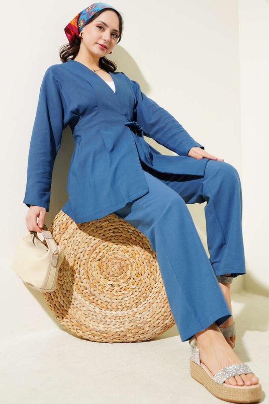 Costume deux pièces en lin à pinces et noué Indigo