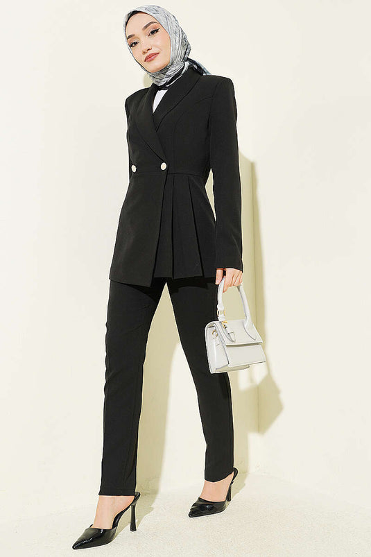 Ensemble deux pièces avec blazer à détails plissés noir