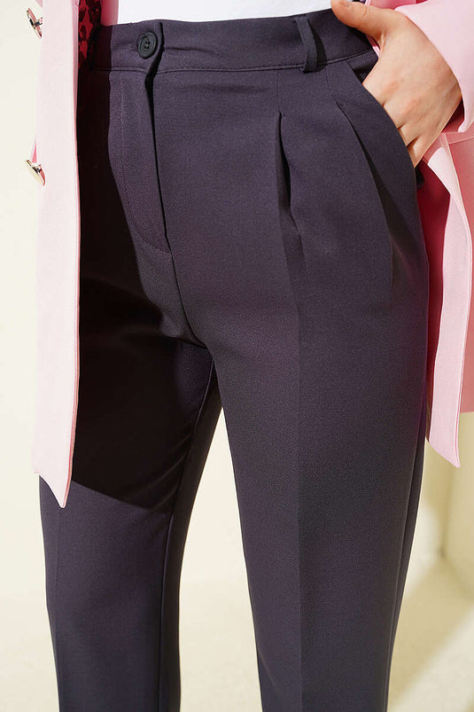 Pantalon large à jambes larges avec détails en polaire, couleur fumée