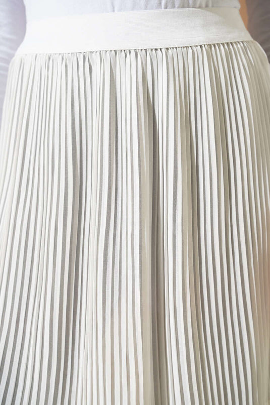 Shirt-Length Undershirt with Pile Detail Ecru