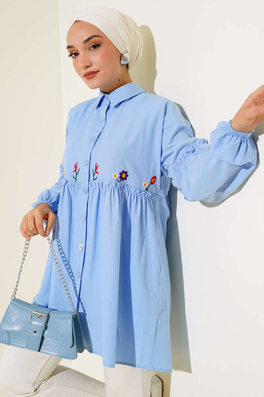 قميص مطوي الأزهار المطرزة الجليد الأزرق