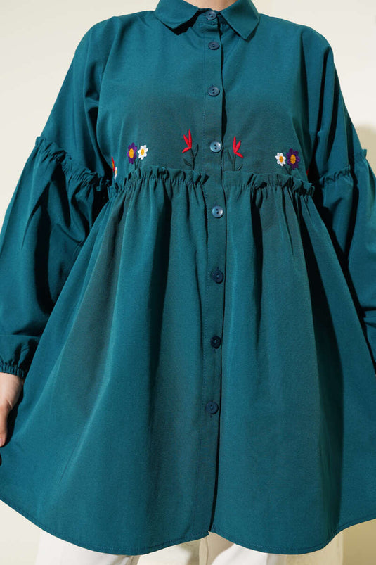 Chemise plissée brodée de fleurs Pétrole