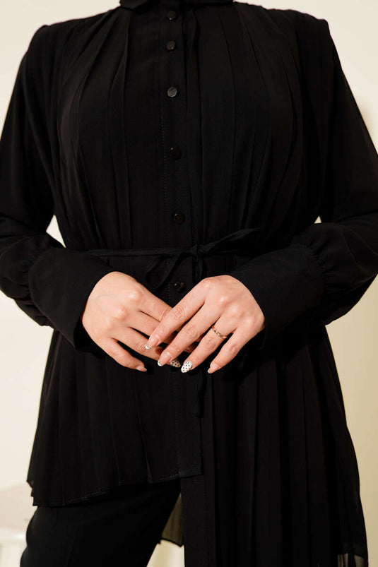 Ensemble deux pièces en mousseline plissée et boutonnée noire