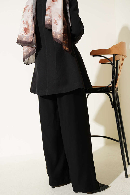 Oversize Hose mit Falten und Gürtel Schwarz