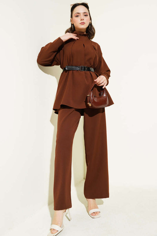 Costume deux pièces décontracté à ceinture plissée marron